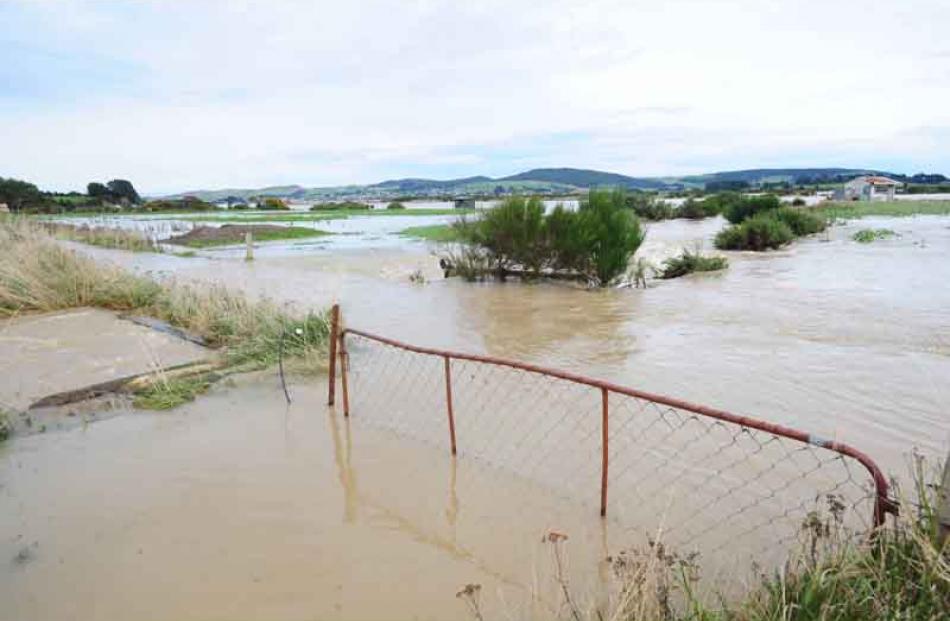 Flooded paddocks near Wallacetown