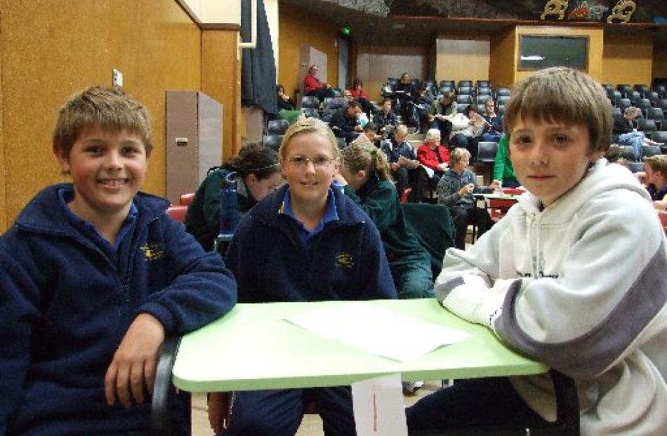 Clyde School pupils (from left) Ross Coubrough (11), Katie Knowles (11) and Jack Bruce (12).