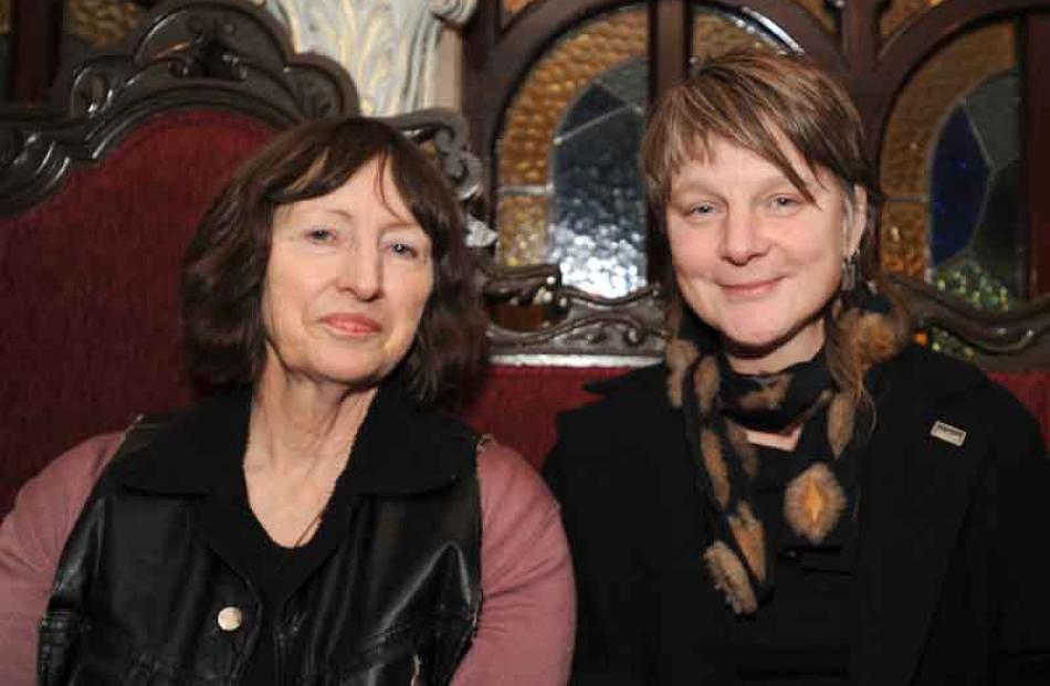 Lynda Cullen and Fieke Neuman.
