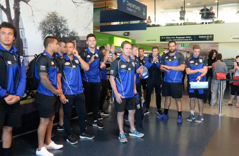 The Canterbury Bankstown Bulldogs were welcomed to Dunedin by a pipe band and kapa haka group. 