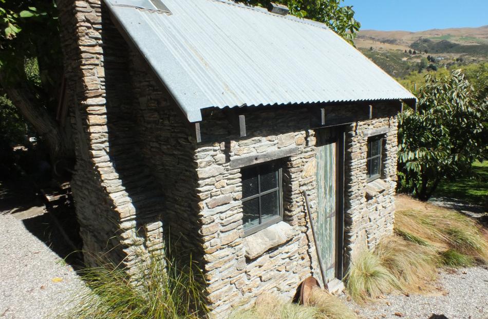 Rod Dyson rebuilt the hut using stone from the original structure.