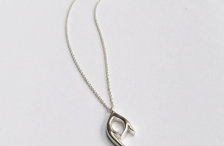Large antler necklace