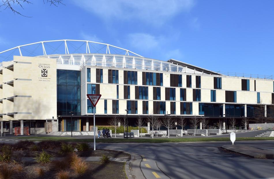 Building safe despite cracks: university