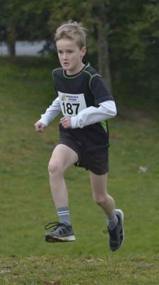 Max Holgate competes in race 4