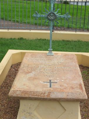 The grave of Pere Louis Receveur, a chaplain with the Laperouse exhibition.


