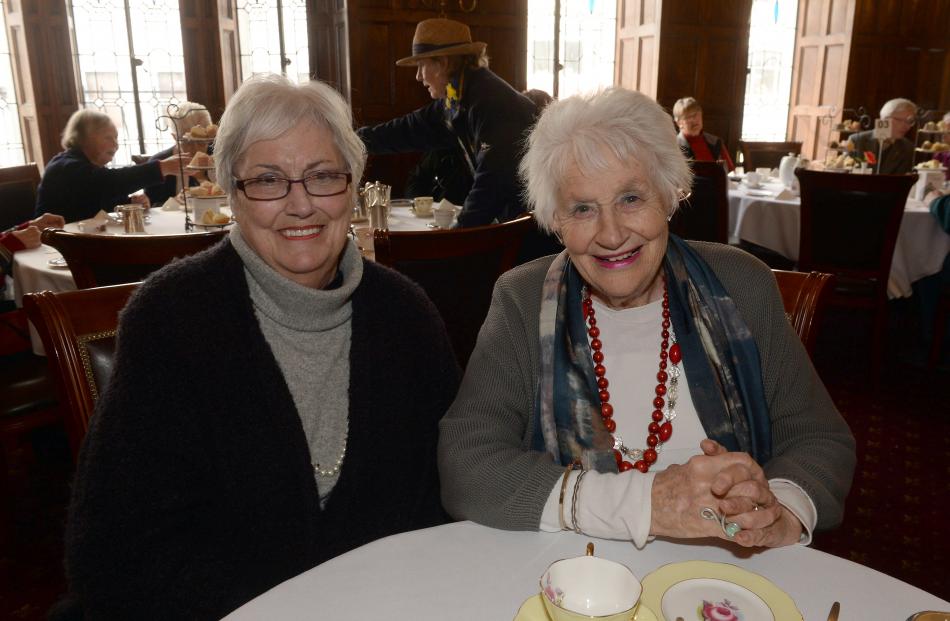 Gillian Fleming (left) and her cousin Jenepher Glue both of Dunedin