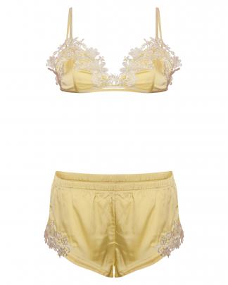 MISSGUIDED Shorts-Set $40.95