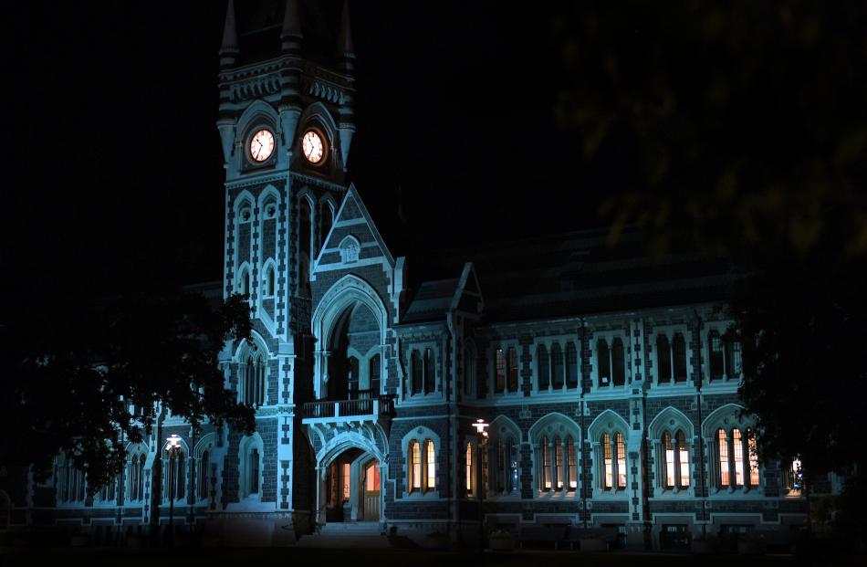 Dunedin landmarks lit in blue lights last Sunday to raise awareness of World Diabetes Day...