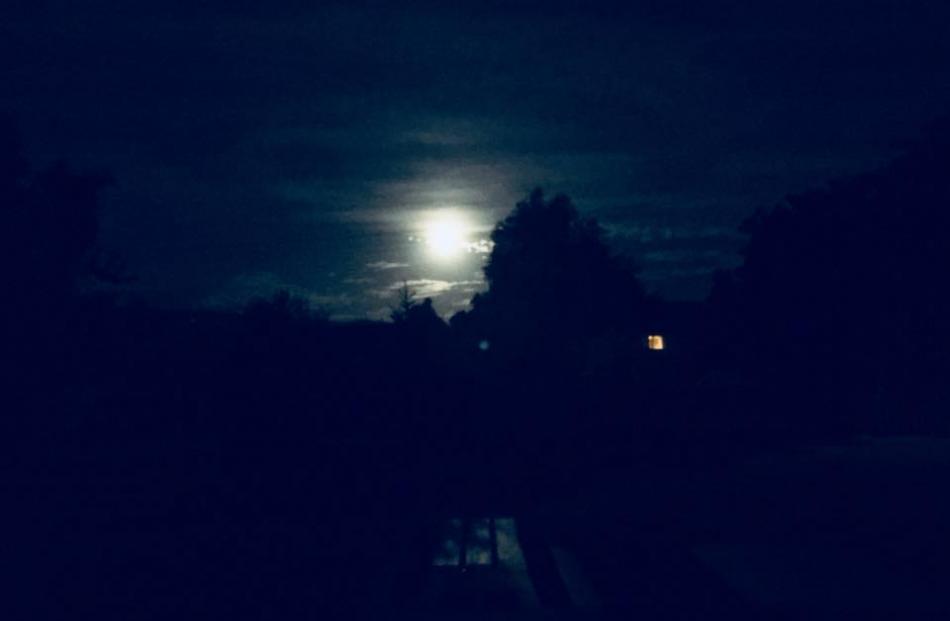 The moody wolf moon over Outram. Photo: John Smith