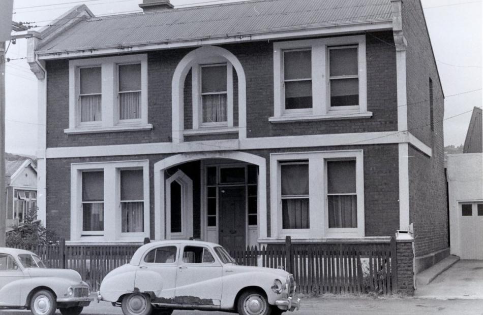 The building at the intersection of Frederick and Clarendon Sts in 1973. Photo: Dunedin City...