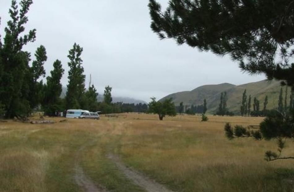 The nearly deserted domain