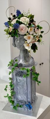 Cake artist Tammie Mawhinney, of Tapanui, created this stunning work of art called ‘‘Bloom’’ for the Riversdale Arts 45th Mixed Media Exhibition. Photo: Supplied