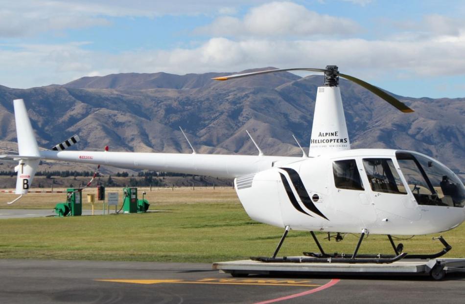 Wreckage from Matt Wallis' Alpine Helicopters R44 Robinson helicopter, similar to the one pictured, that crashed into Lake Wanaka on Saturday will now be examined by the Transport Accident Investigation Commission. Photo: Patrick Weis
