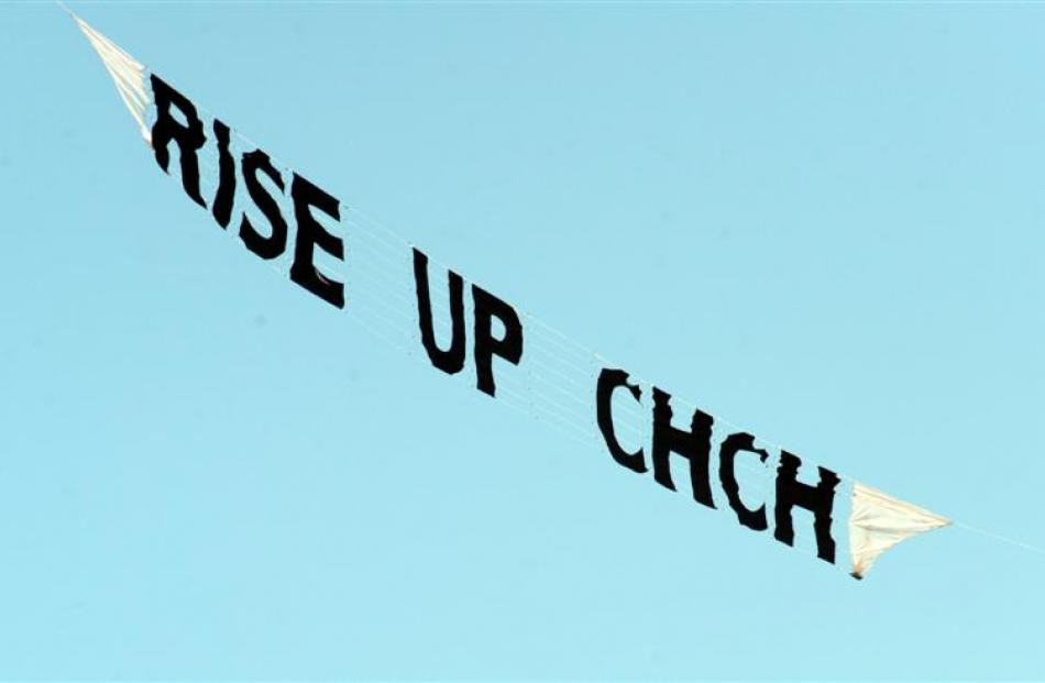A banner flies over the Service. Photo by NZPA.