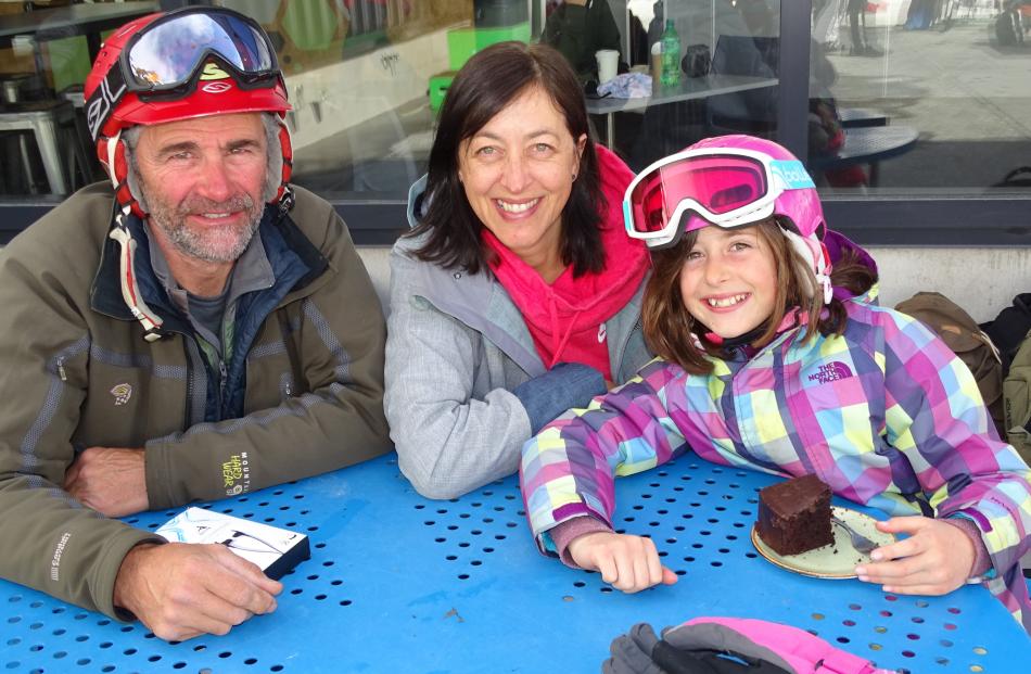 Pete Rasmussen, of Queenstown, Julie and Hannah (5) Johnston (5), of Arrowtown.