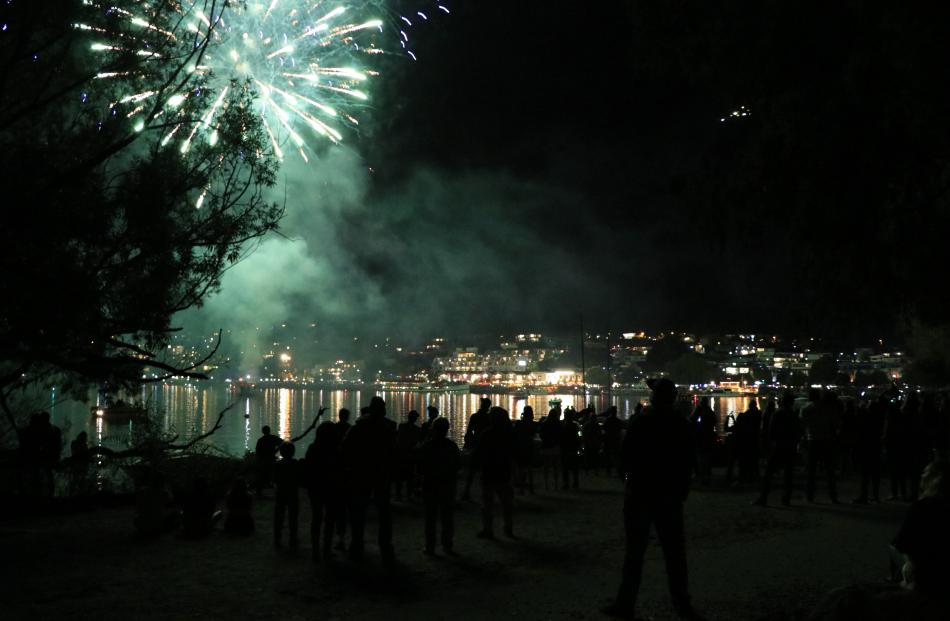 The Queenstown New Year's Eve 2019 fireworks seen from Queenstown beach. Photo: Paul Taylor