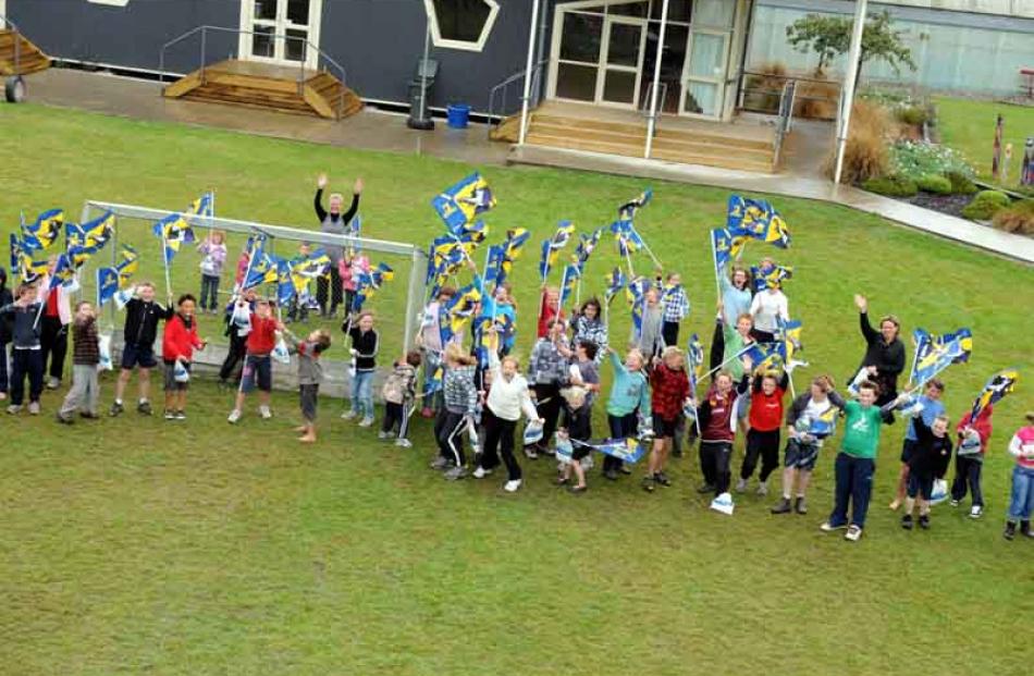 Highlanders at Tapanui school.