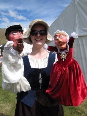 Helen Fearnley, of Dunedin, (with Sir Walter Raleigh and Mary Queen of Scots).