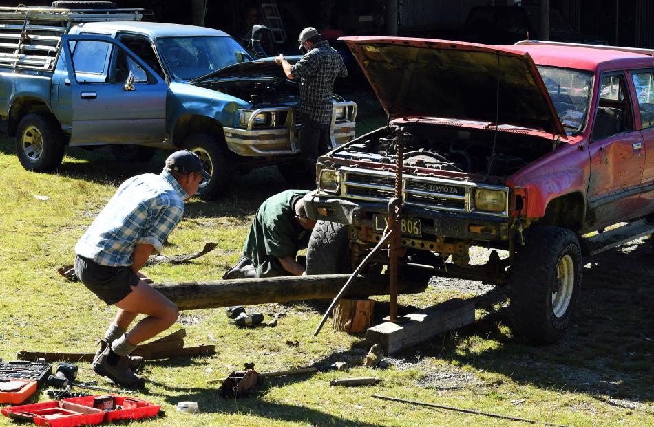 Running repairs being done by Justin Maclean, Oz Macdonald and Robert Nolan.
