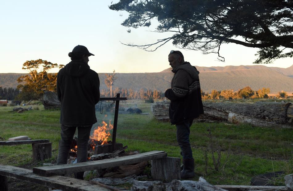 Kathleen Nolan and Oz Macdonald chat over the freshly-set fire.
