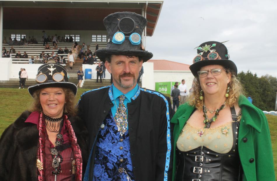 Southern Society of Steampunk Steamologists Debbie Kennard, Lindsay Howlie and Sonya McNamara.