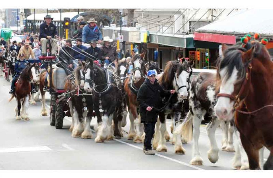 The parade in George St.