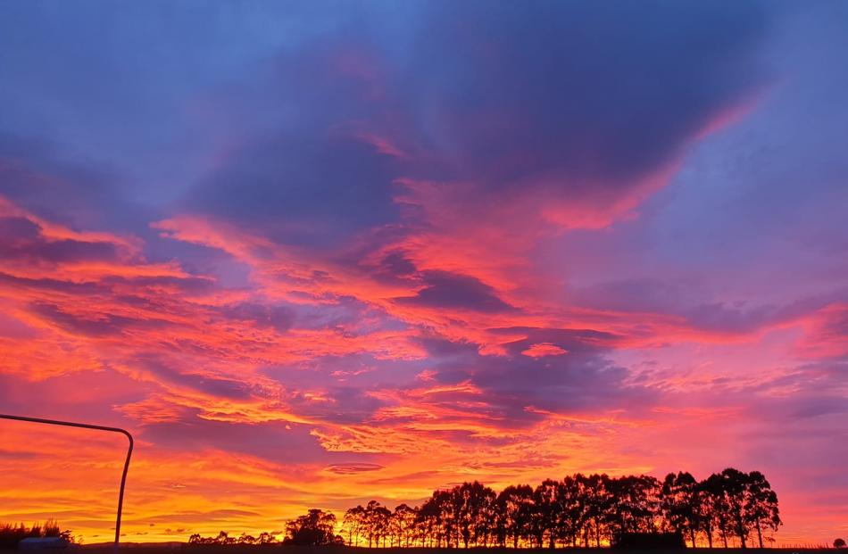 The sunrise in Otautau, Southland. Photo: Santana Collier-Kirk