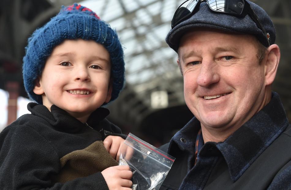 Harry (4) and Hayden Finch, of Dunedin.