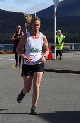 Open Women 10km, Carolyn Fox second of Fiordland in a time of 55.45. Photo: Julie Walls