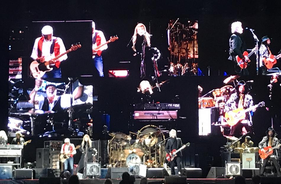 Fleetwood Mac, this time featuring Kiwi Neil Finn, after taking to the stage just after 8.20pm....