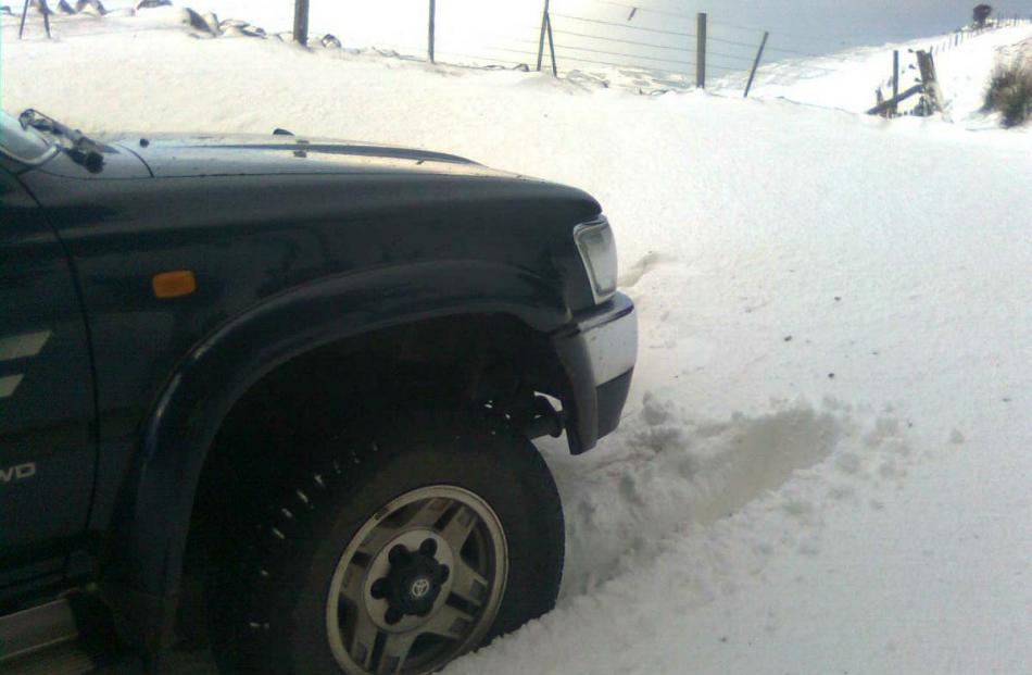 A snowdrift on Purakanui road near Heyward Point road this morning. Photo Lionel Carr