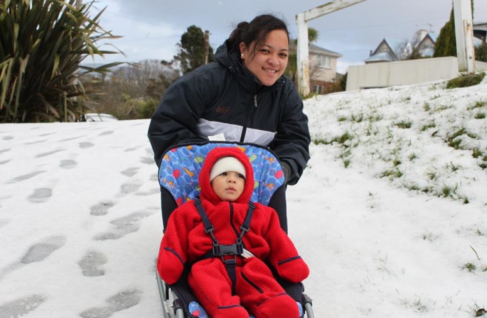 Burton Ngatae Sa'u's first snow experience. Photo Sitiveni Sa'u