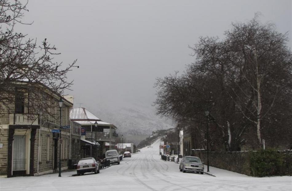 Snow in Sunderland Street, Clyde. Photo by Sarah Marquet.