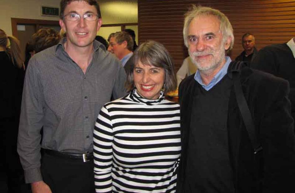 Steve Winter, of Queenstown, with Jude Gillies and Dr Michael Steven, both of Arrowtown.