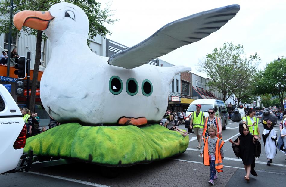 Thousands turn out for Dunedin Santa Parade Otago Daily Times Online News