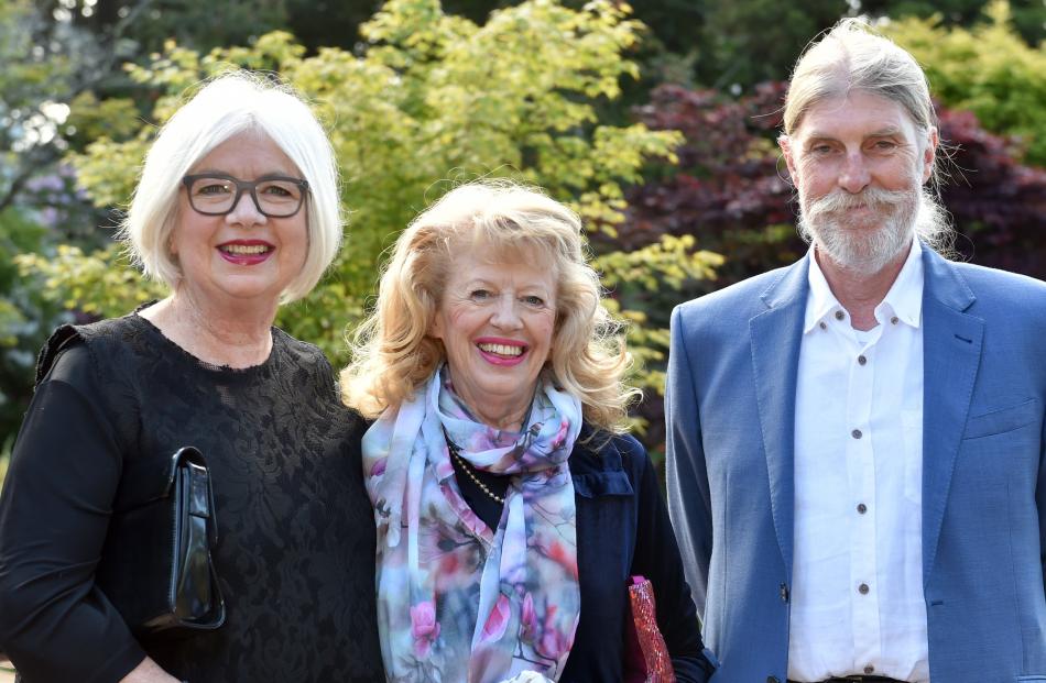 Philippa Connolly, Rosemary Crick and Les McBean, all of Dunedin.