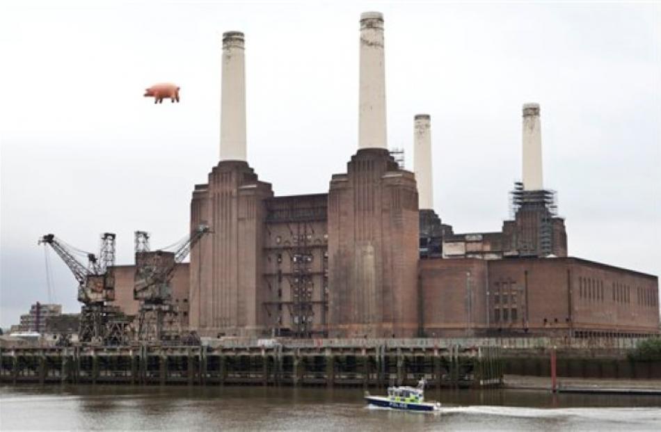 An inflatable pink pig which was made famous on the sleeve of the 1976 Pink Floyd album 'Animals'...