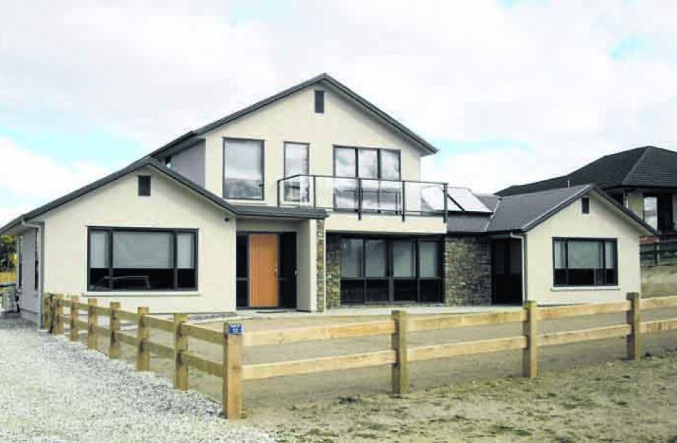 Examples of homes in Central Otago built by O'Callaghan & Walker Builders Ltd.