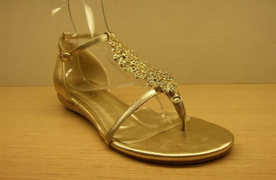 Barton sandal at Mi Piaci