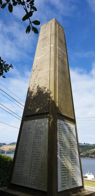 Ravensbourne War Memorial.