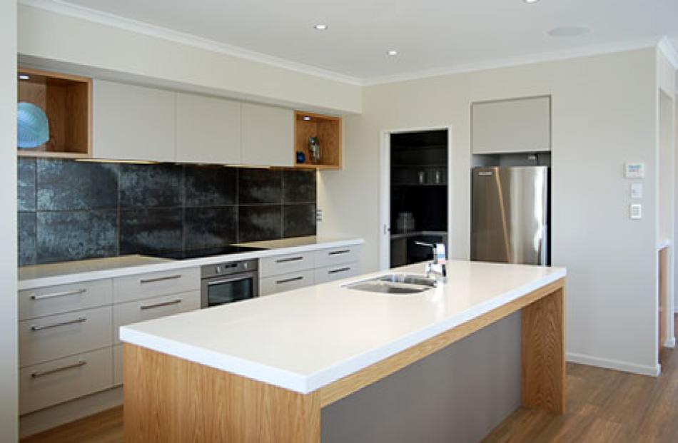 talented_kitchen_designers_from_trends_kitchens_4ef27ae9f1.jpg