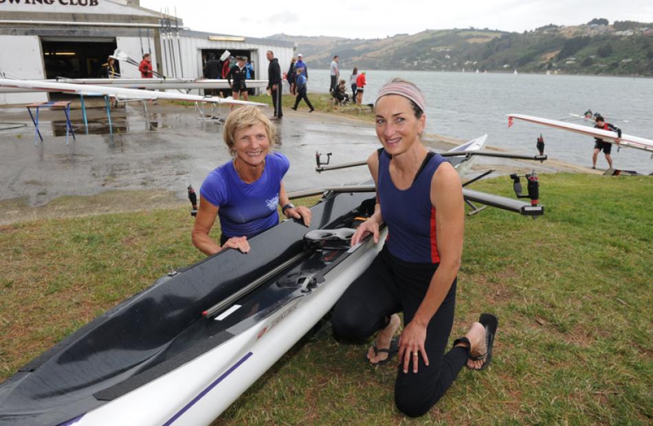 Rowers Catherine Kappelle (52) and Charlotte Cox (49).