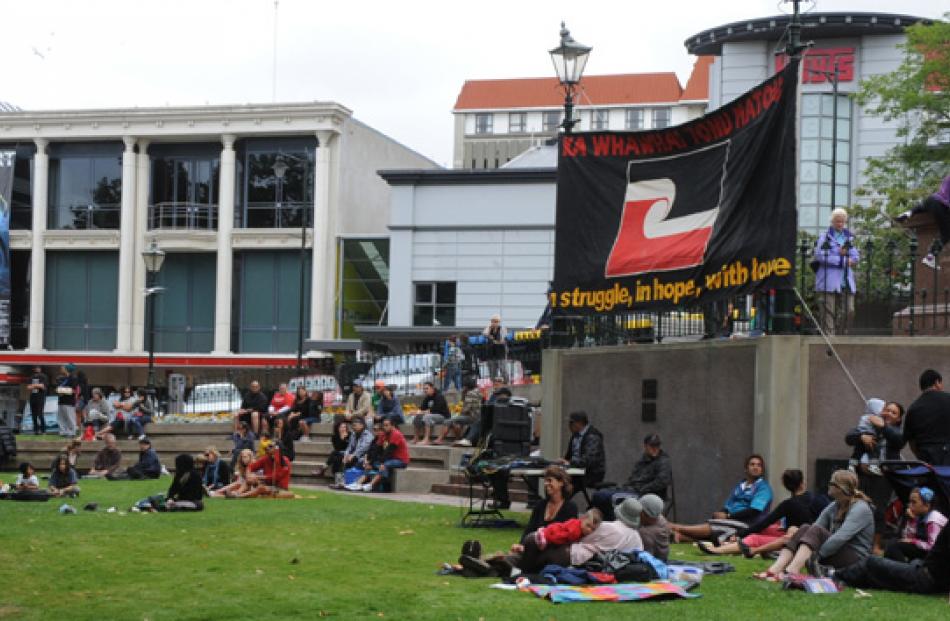 The Dunedin Waitangi Day concert in the Octagon attracted about 100 people. Photo by Jane Dawber.