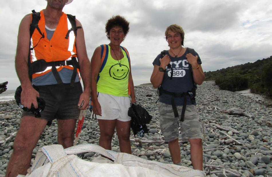 Haast volunteers Robin Manera, Marietta Gibb and Robyn Hoglund, with some of the fadges of...