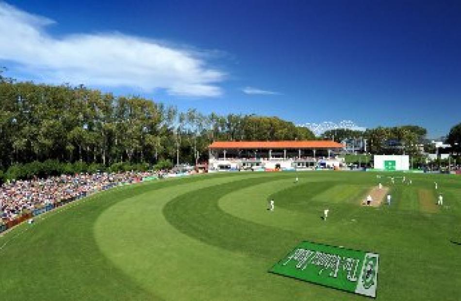 Idyllic conditions at the University Oval. Photo by Gerard O'Brien