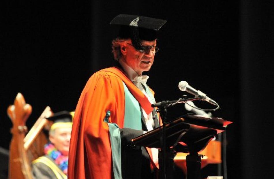 Prof David Paterson, a leading Oxford University physiologist, addresses University of Otago...