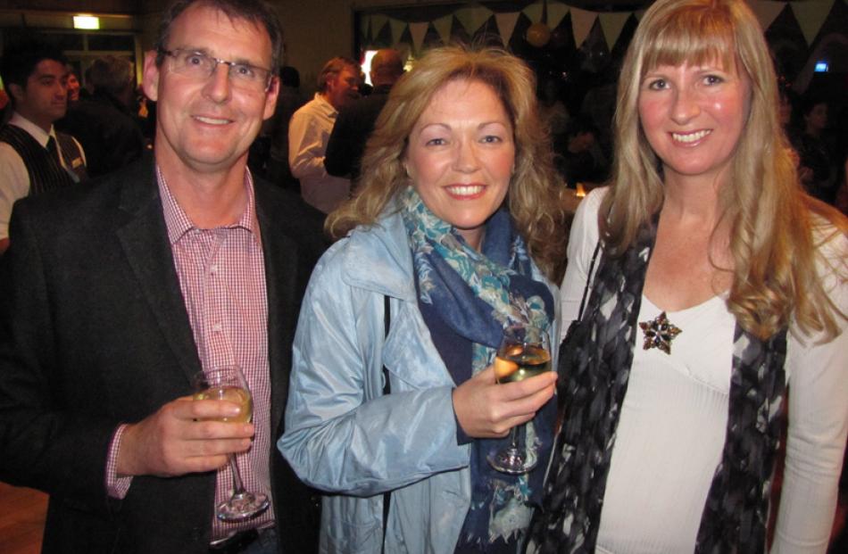 Nic Soper, Ali Soper and Sue Arrowsmith, all of Arrowtown.