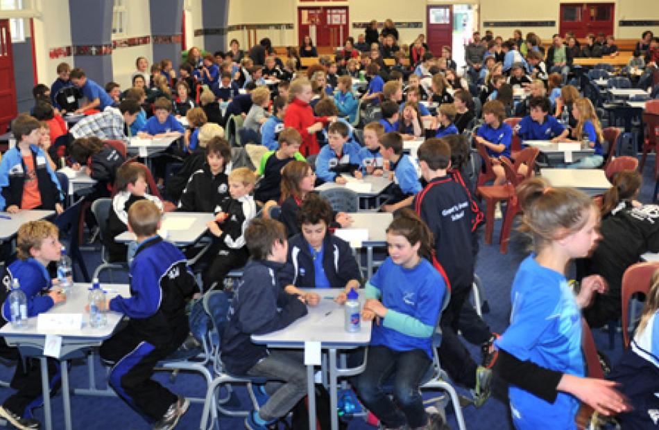 Exra current events quiz year 5 and 6 held at Bathgate Park School.