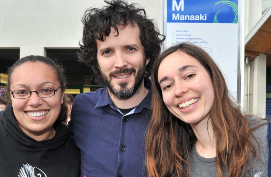 McKenzie with Rebecca Rainforth (25) and Lydia Fraser (24).