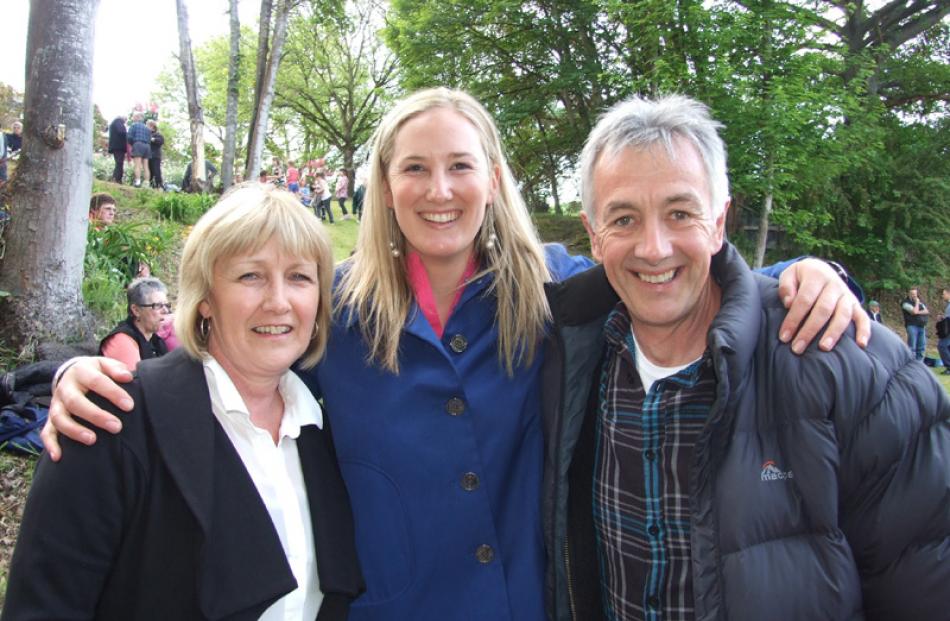 Carol Pool of Dunedin, Caroline Martin of Wellington, and Ray McDowell of Dunedin.